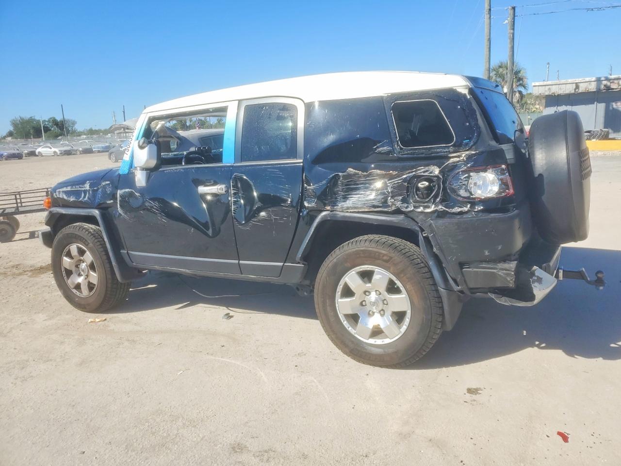 2010 Toyota Fj Cruiser Base - Фото 2