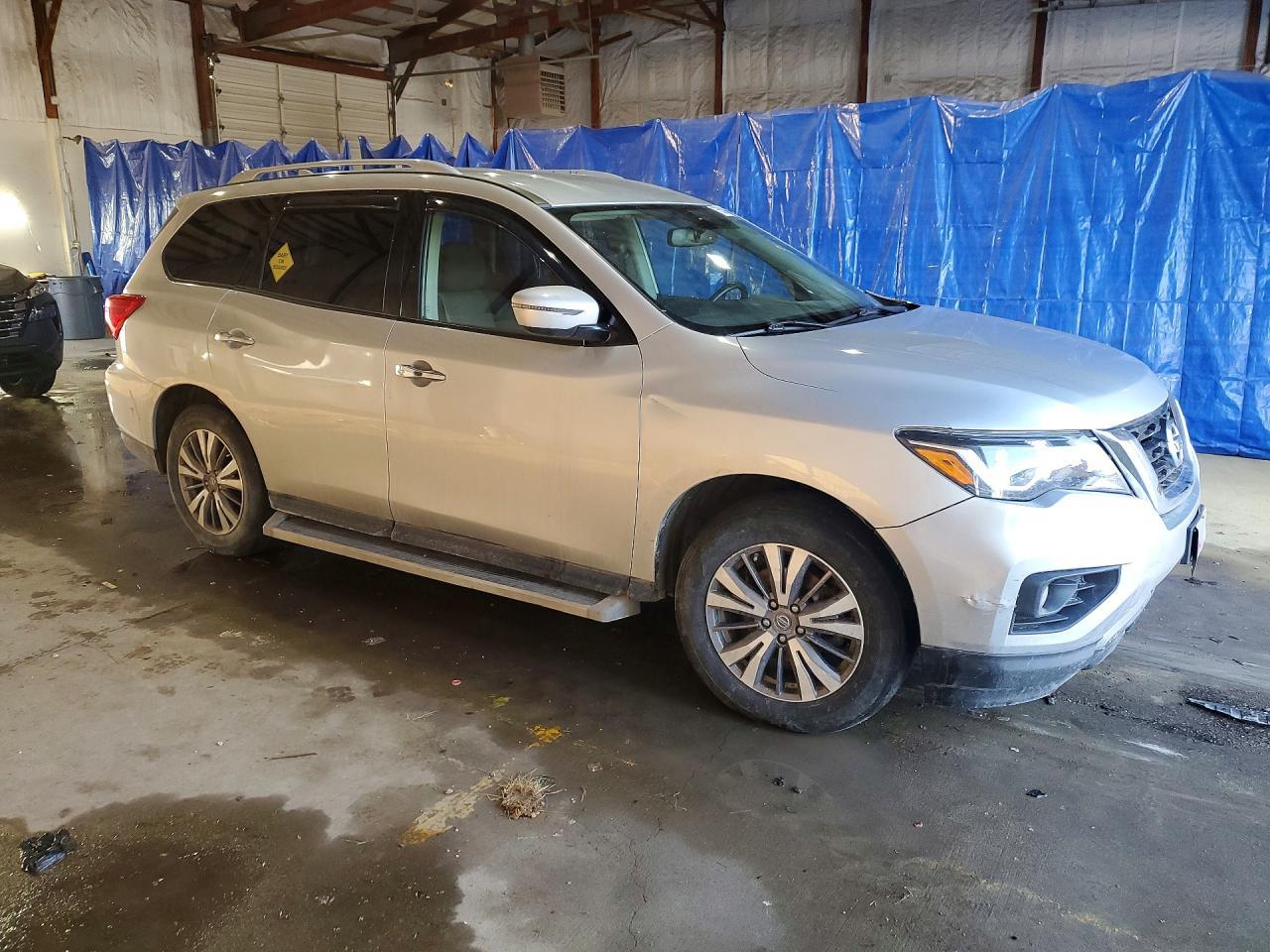 2019 Nissan Pathfinder S - Image 4