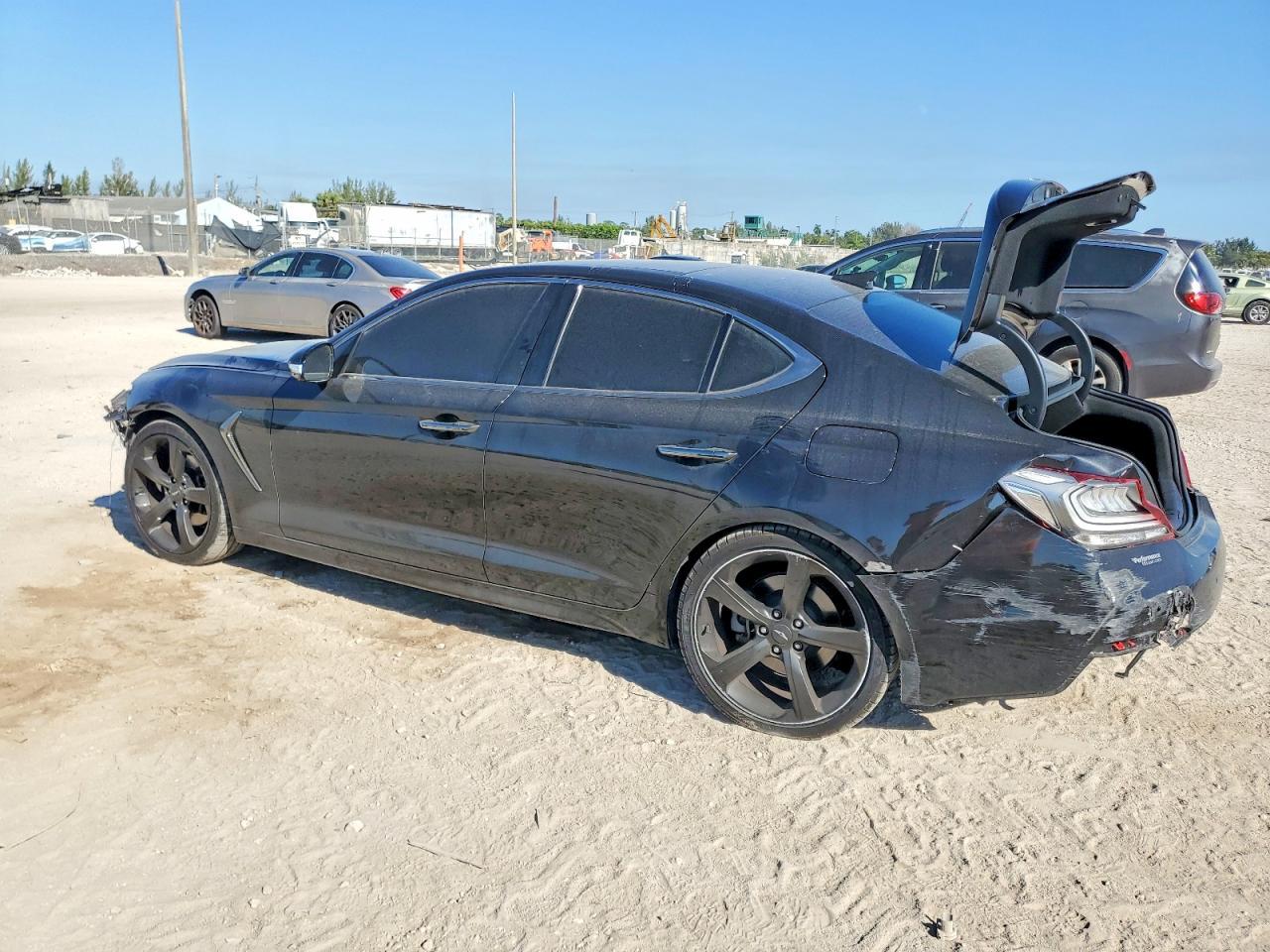 2019 Genesis G70 Prestige - Image 2
