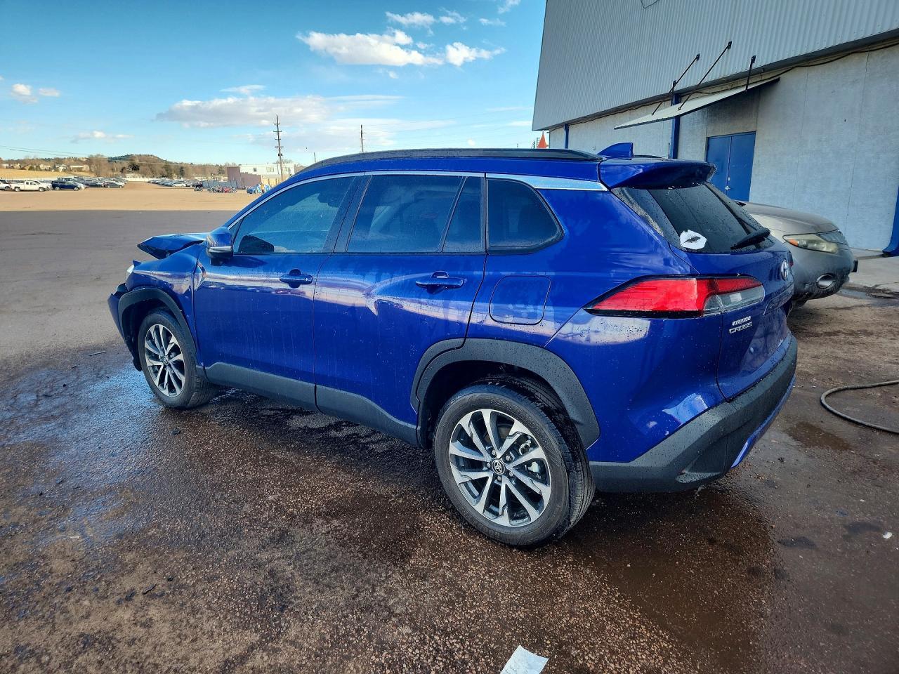 2024 Toyota Corolla Cross Xle - Фото 2