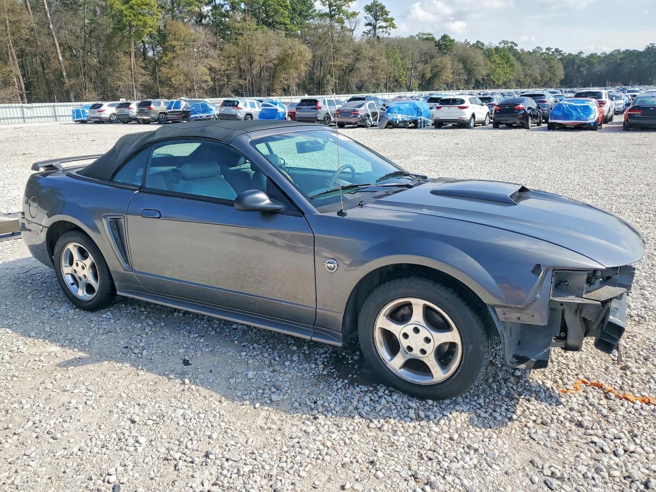 2004 Ford Mustang - Image 4