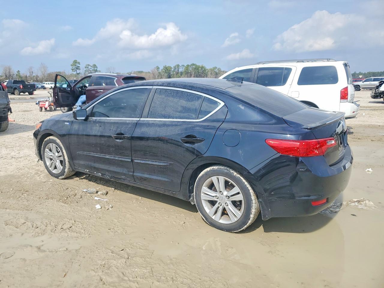2013 Acura Ilx Hybrid Tech - Фото 2