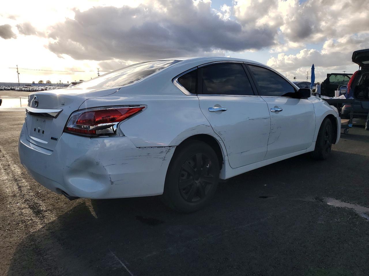 2014 Nissan Altima 2.5 - Фото 3