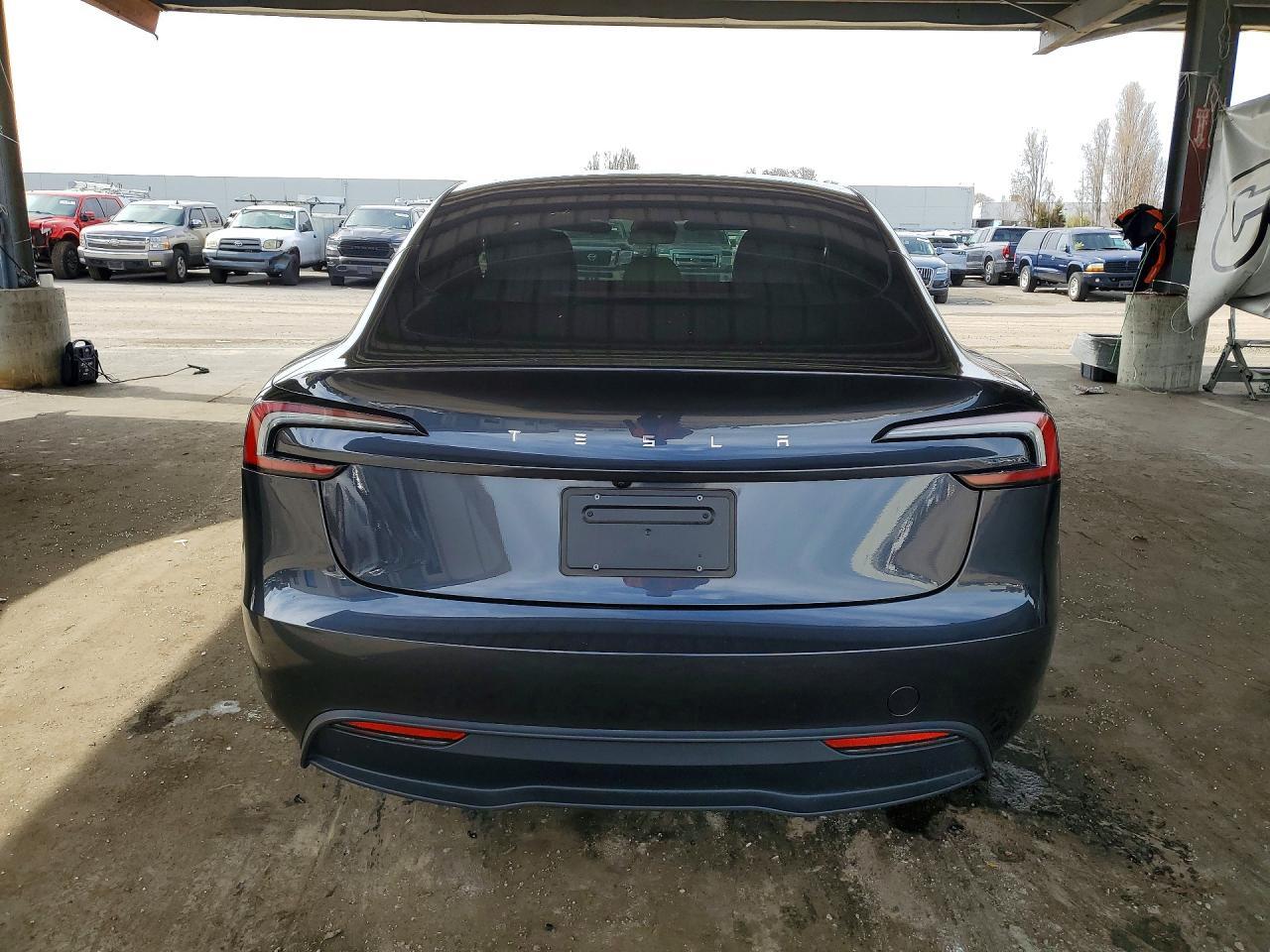 2024 Tesla Model 3 - Image 6