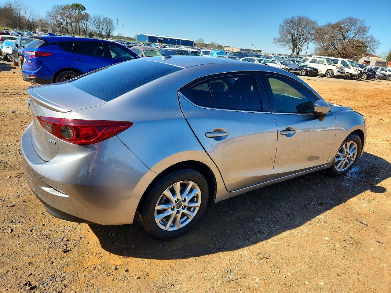 2015 Mazda 3 Grand Touring - Фото 3