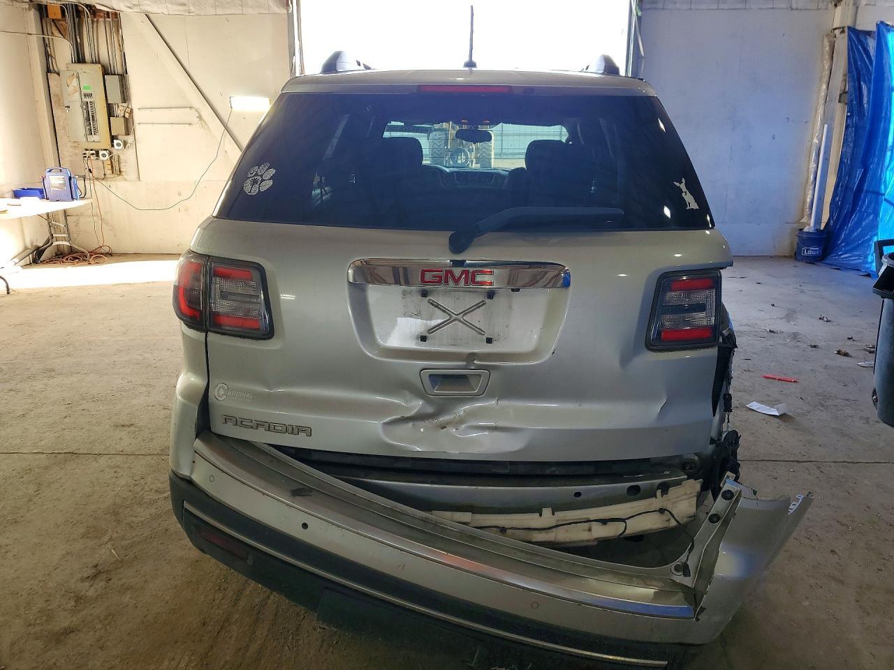 2013 GMC Acadia Sle - Image 6