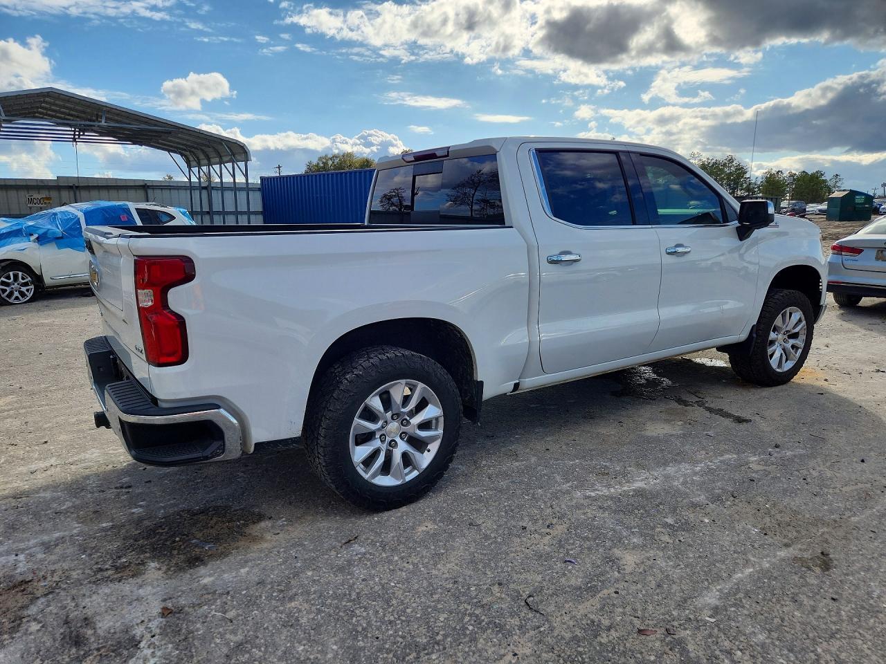 2022 Chevrolet Silverado K1500 Ltz - Фото 3