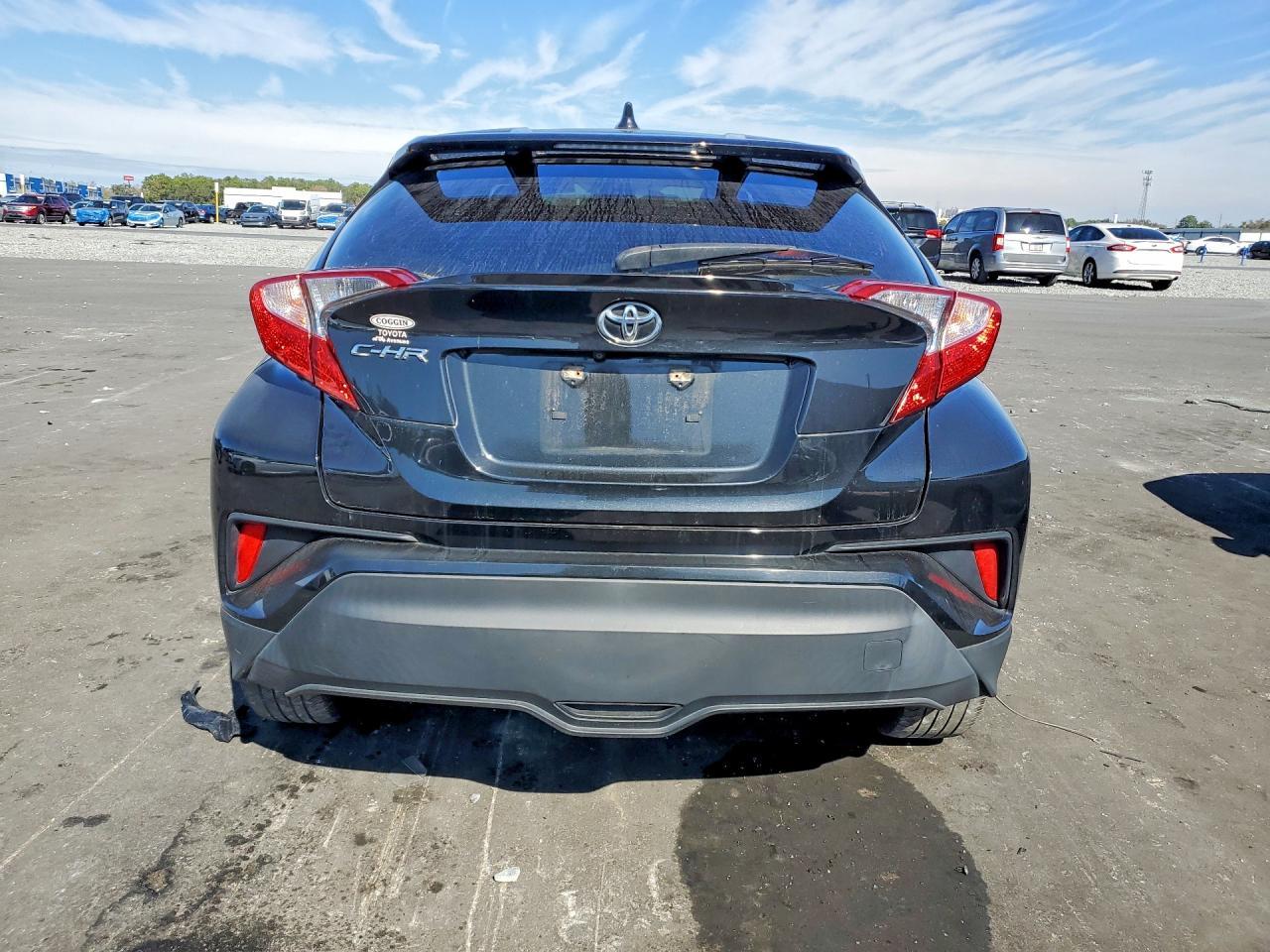 2019 Toyota C-Hr Le - Image 6
