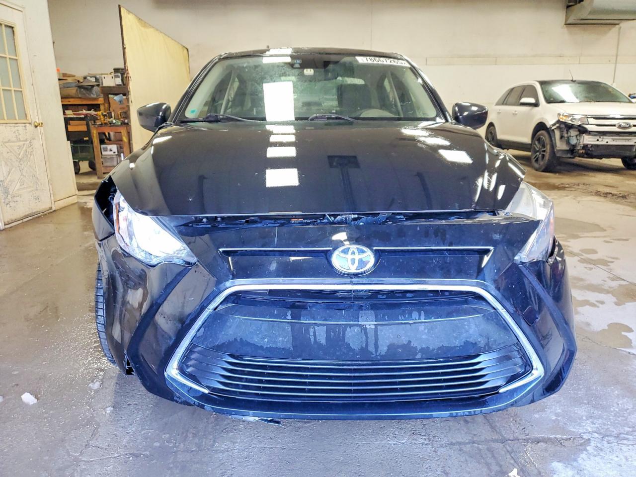 2017 Toyota Yaris Ia Base - Image 5