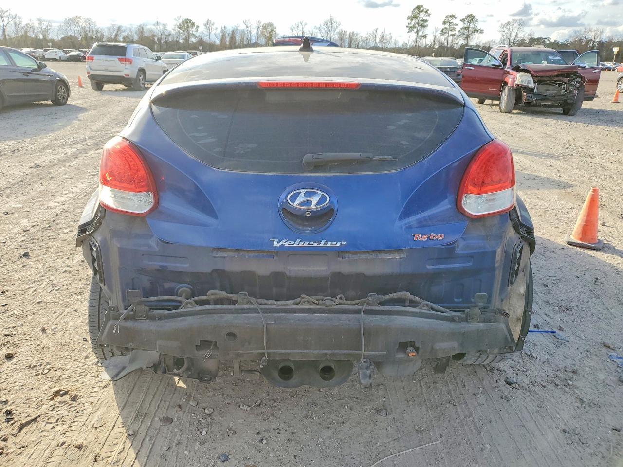 2016 Hyundai Veloster Turbo - Фото 6