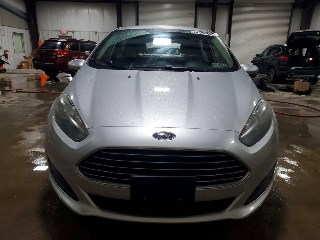 2019 Ford Fiesta Se - Фото 5