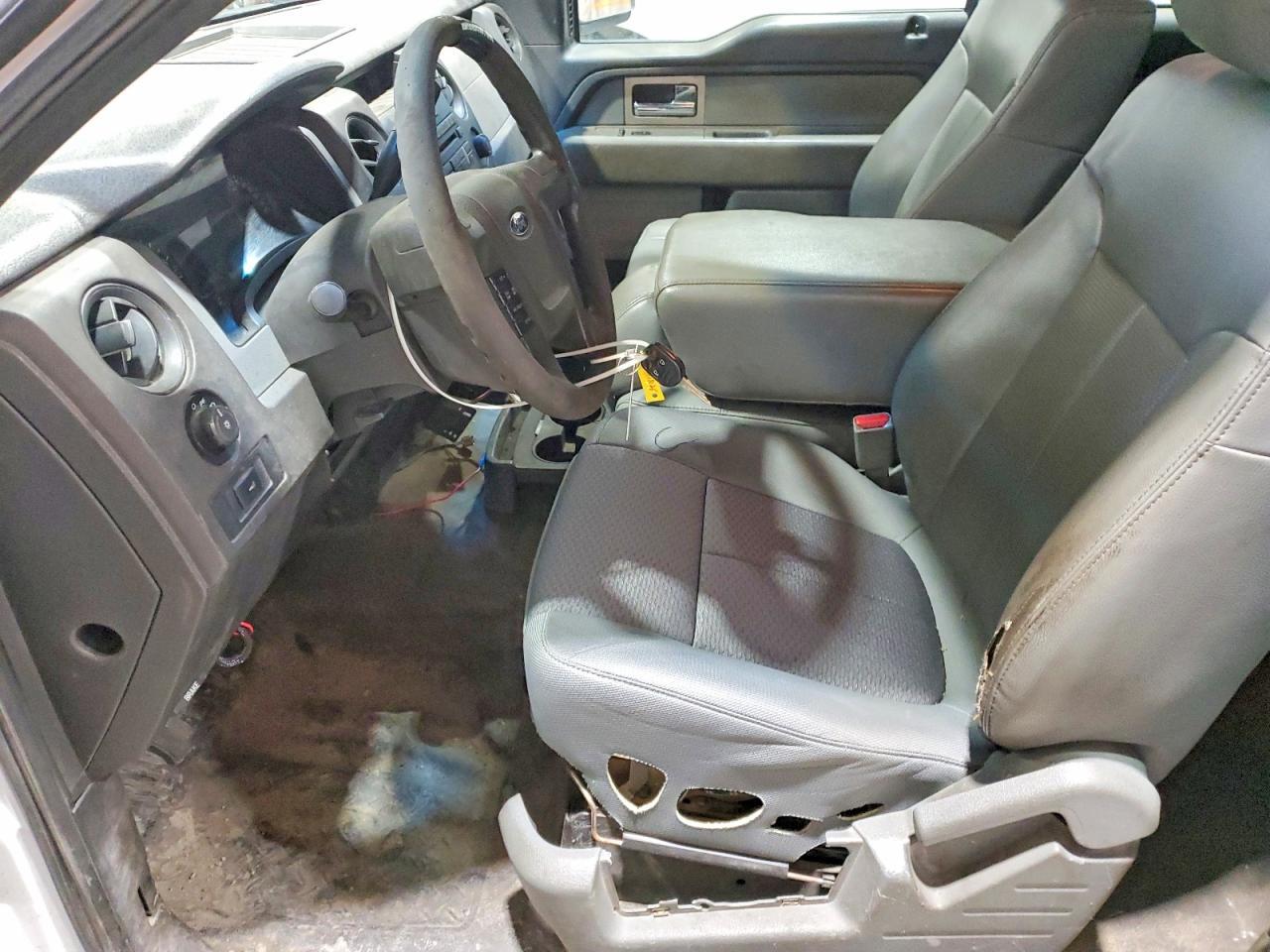 2011 Ford F150 Super Cab - Фото 7