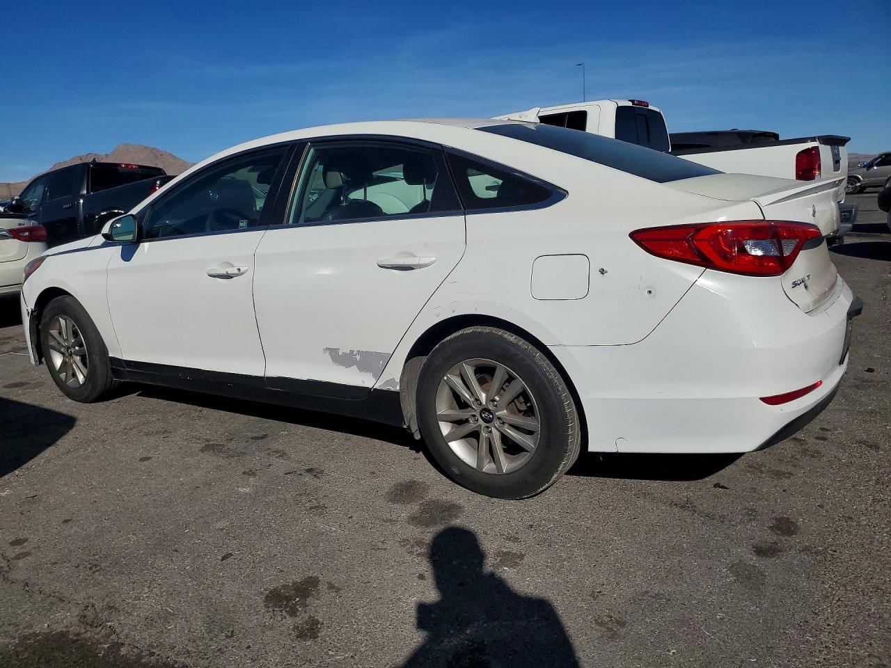 2016 Hyundai Sonata Se - Фото 2