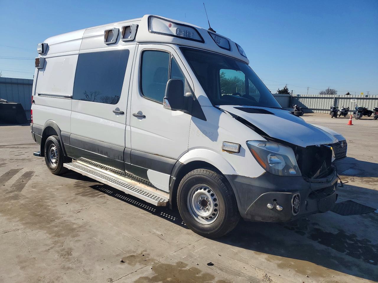 2018 Benz Sprinter Cargo 2500 - Image 4