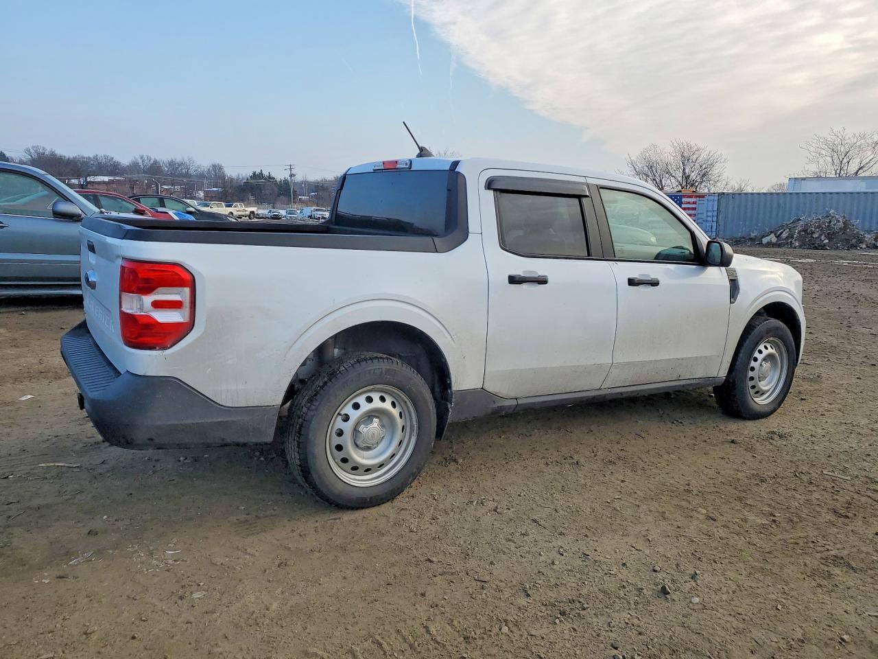 2024 Ford Maverick Xl - Image 3
