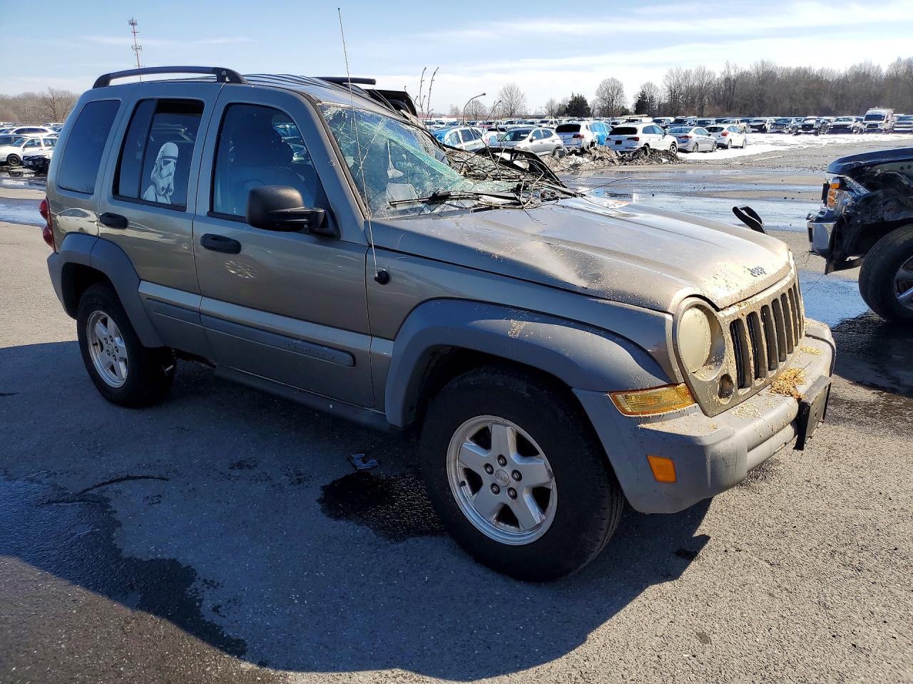 2005 Jeep Liberty Sport - Фото 4