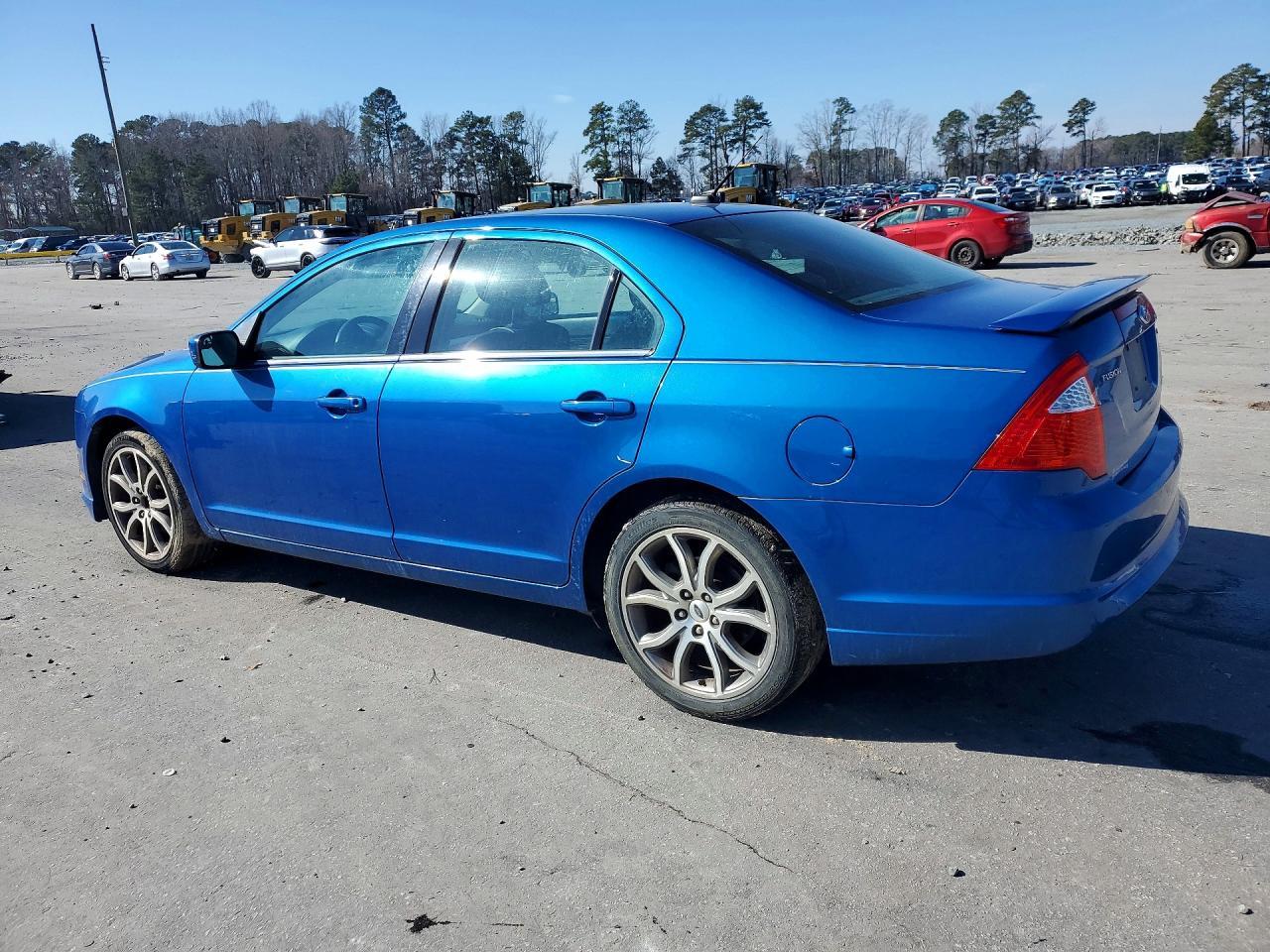 2011 Ford Fusion Se - Image 2