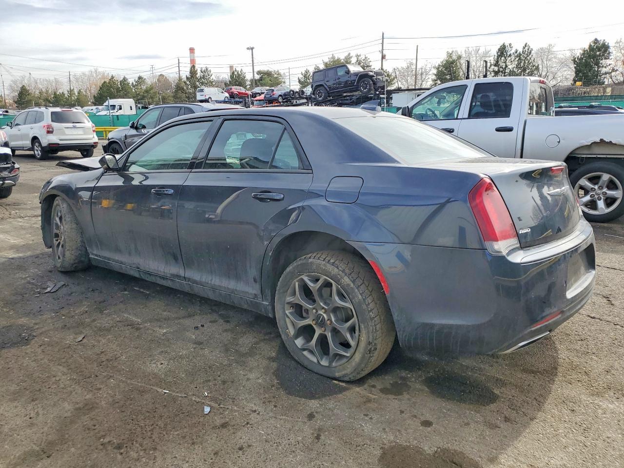2017 Chrysler 300 S - Фото 2