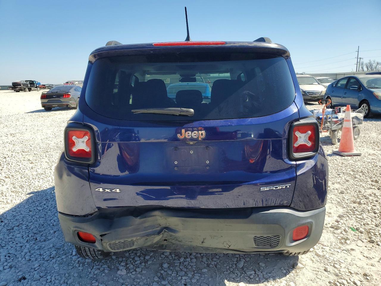 2017 Jeep Renegade Sport - Фото 6