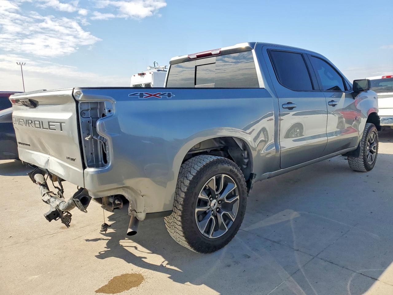 2023 Chevrolet Silverado K1500 Rst - Фото 3