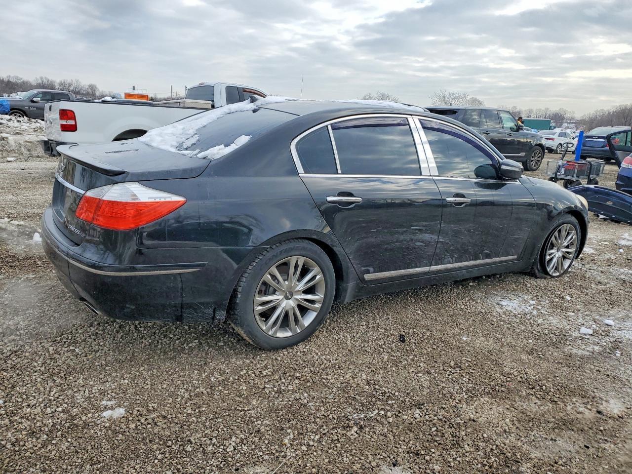 2011 Hyundai Genesis 4.6L - Фото 3
