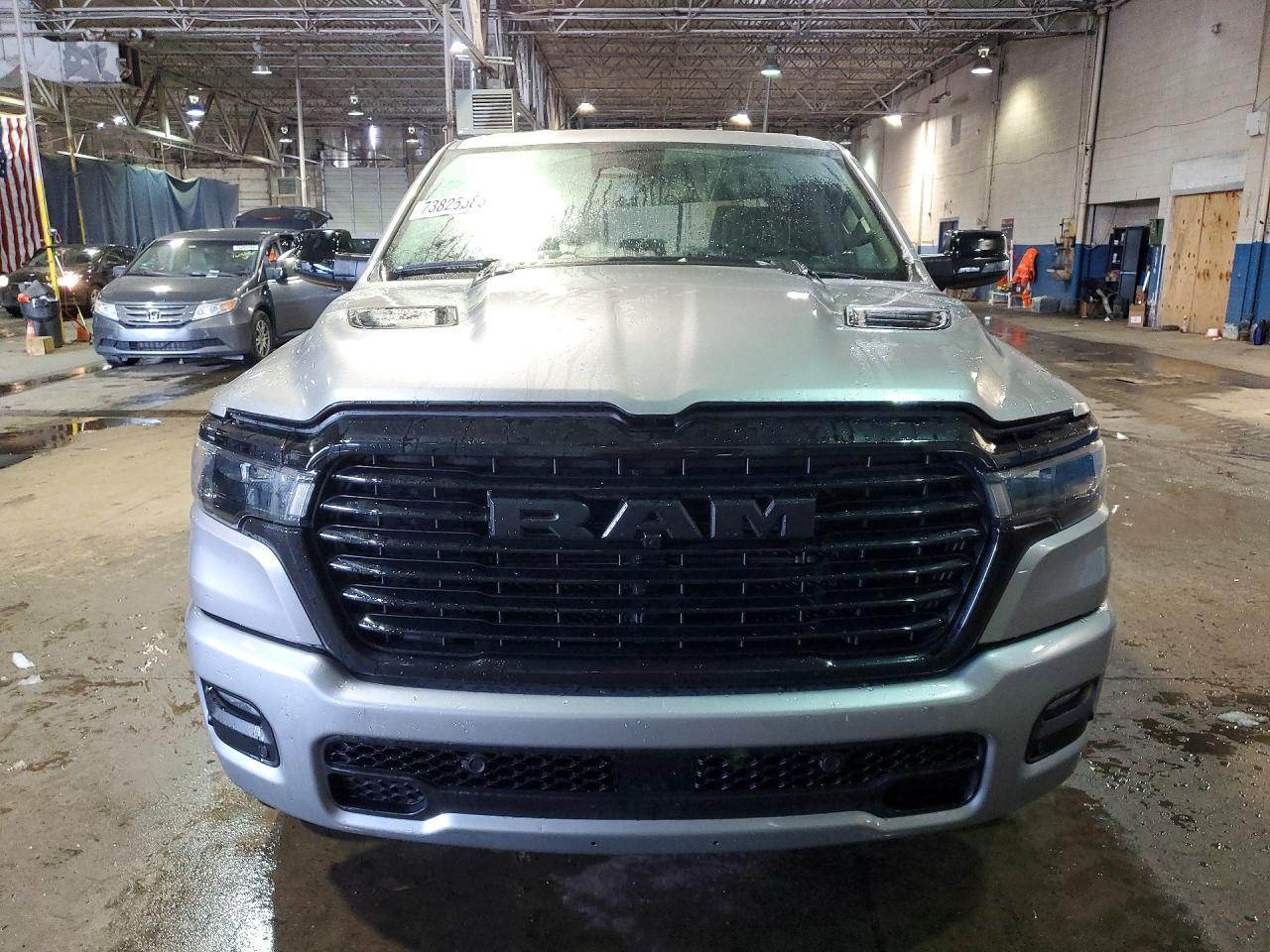 2025 Ram 1500 Laramie - Фото 5