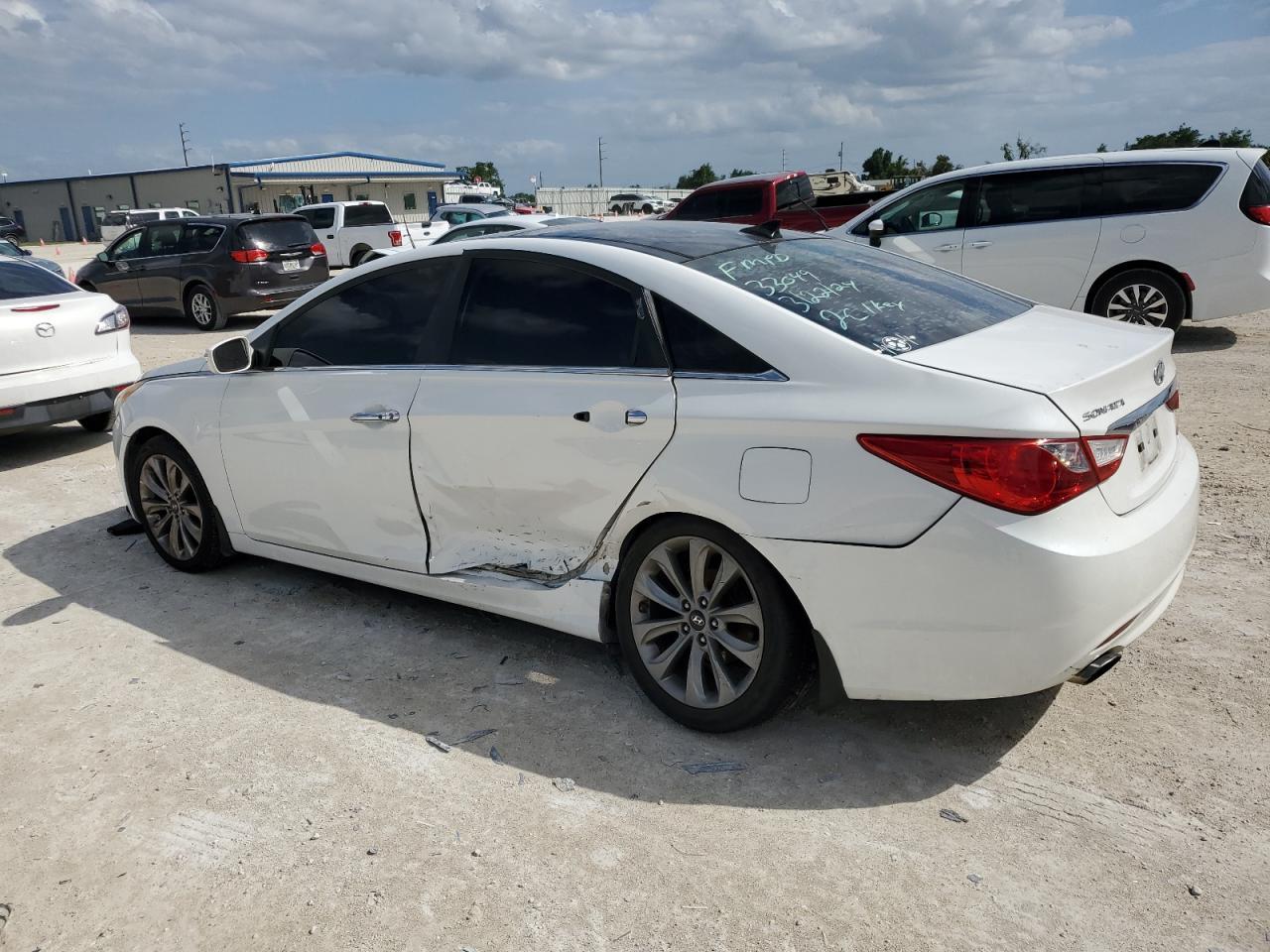2012 Hyundai Sonata Se - Image 2