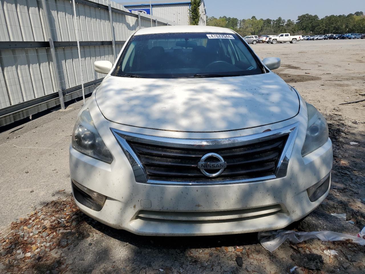 2015 Nissan Altima 2.5 - Image 5