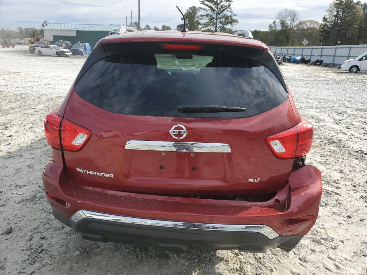 2017 Nissan Pathfinder S - Фото 6