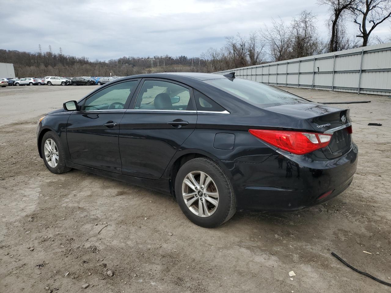 2013 Hyundai Sonata Gls - Фото 2