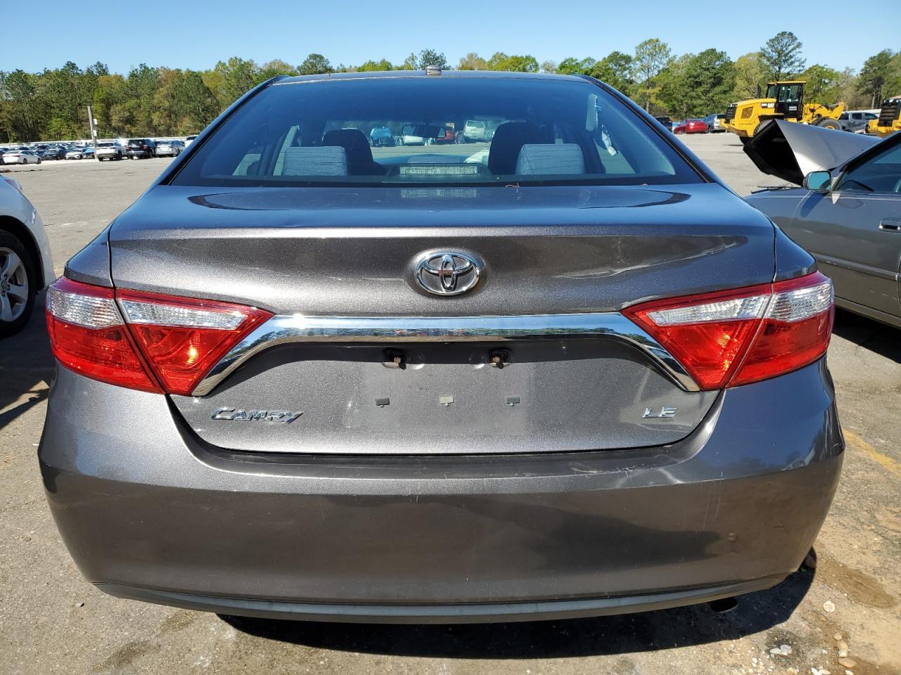 2017 Toyota Camry Le - Фото 6