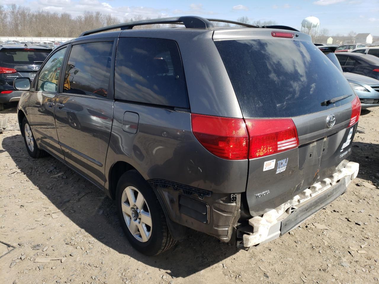 2004 Toyota Sienna Ce - Фото 2