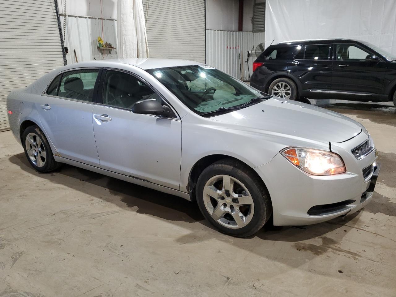 2011 Chevrolet Malibu Ls - Фото 4
