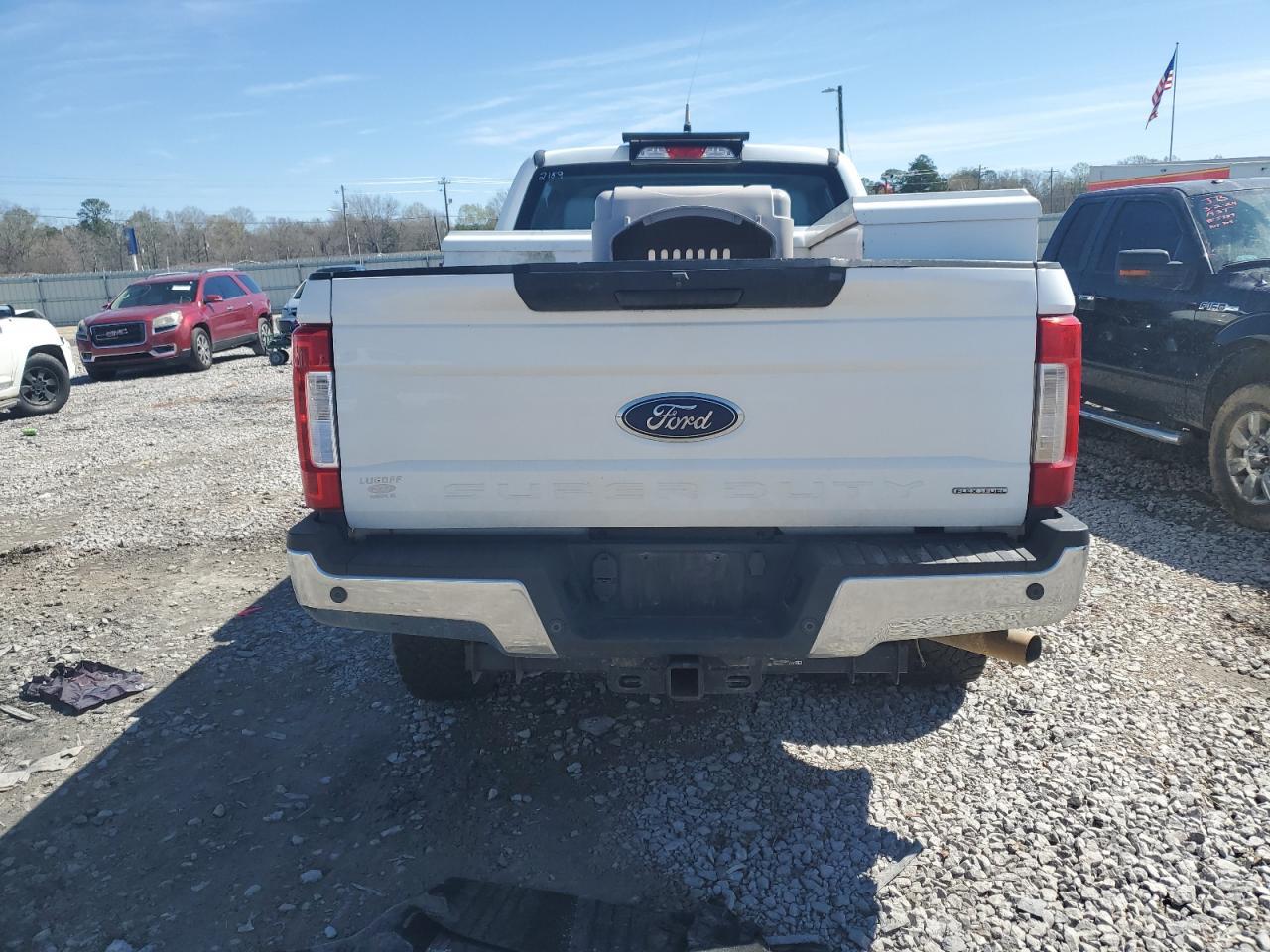 2017 Ford F250 Super Duty - Фото 6