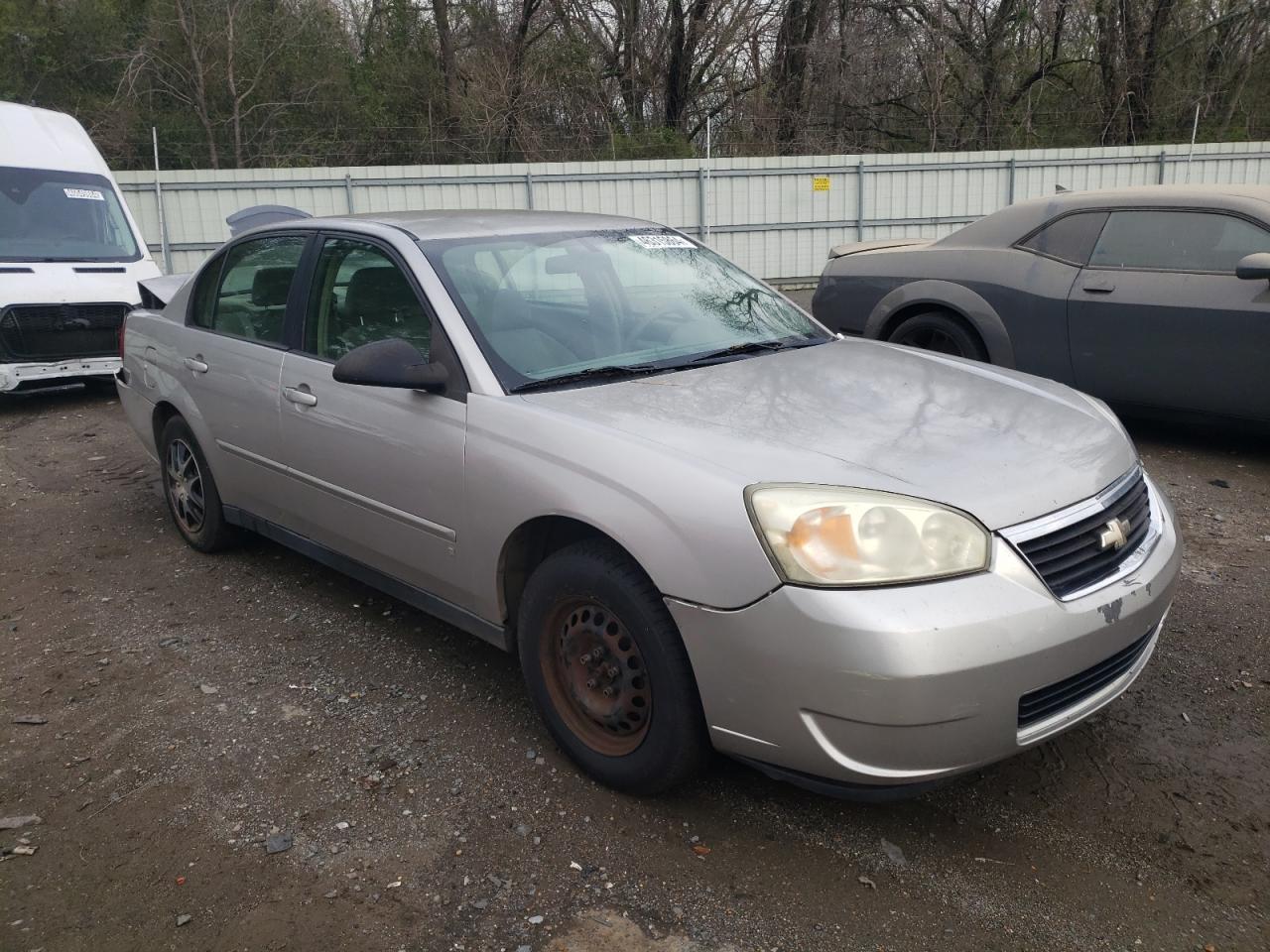 2008 Chevrolet Malibu Ls - Image 4