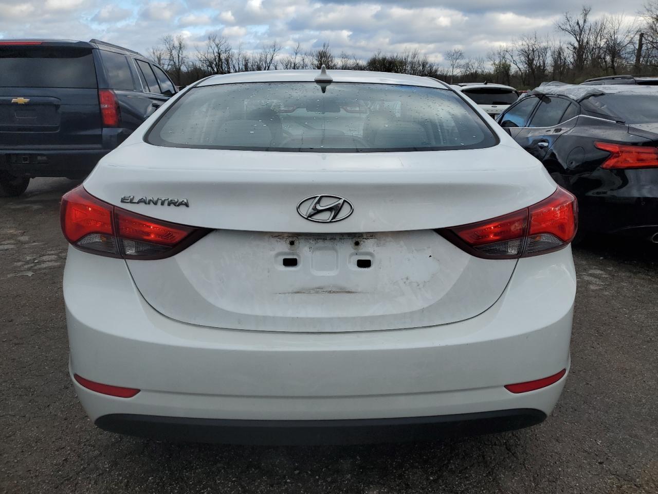 2016 Hyundai Elantra Se - Image 6