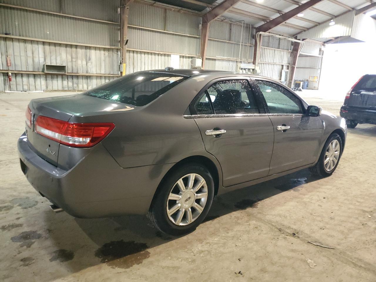 2011 Lincoln Mkz - Image 3