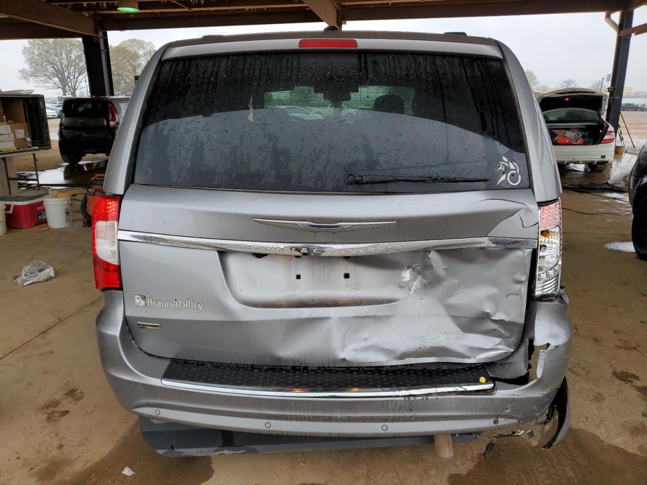 2015 Chrysler Town & Country Touring - Фото 6