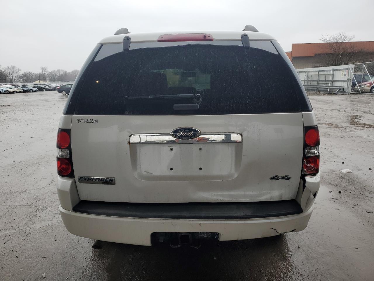 2010 Ford Explorer Limited - Image 6