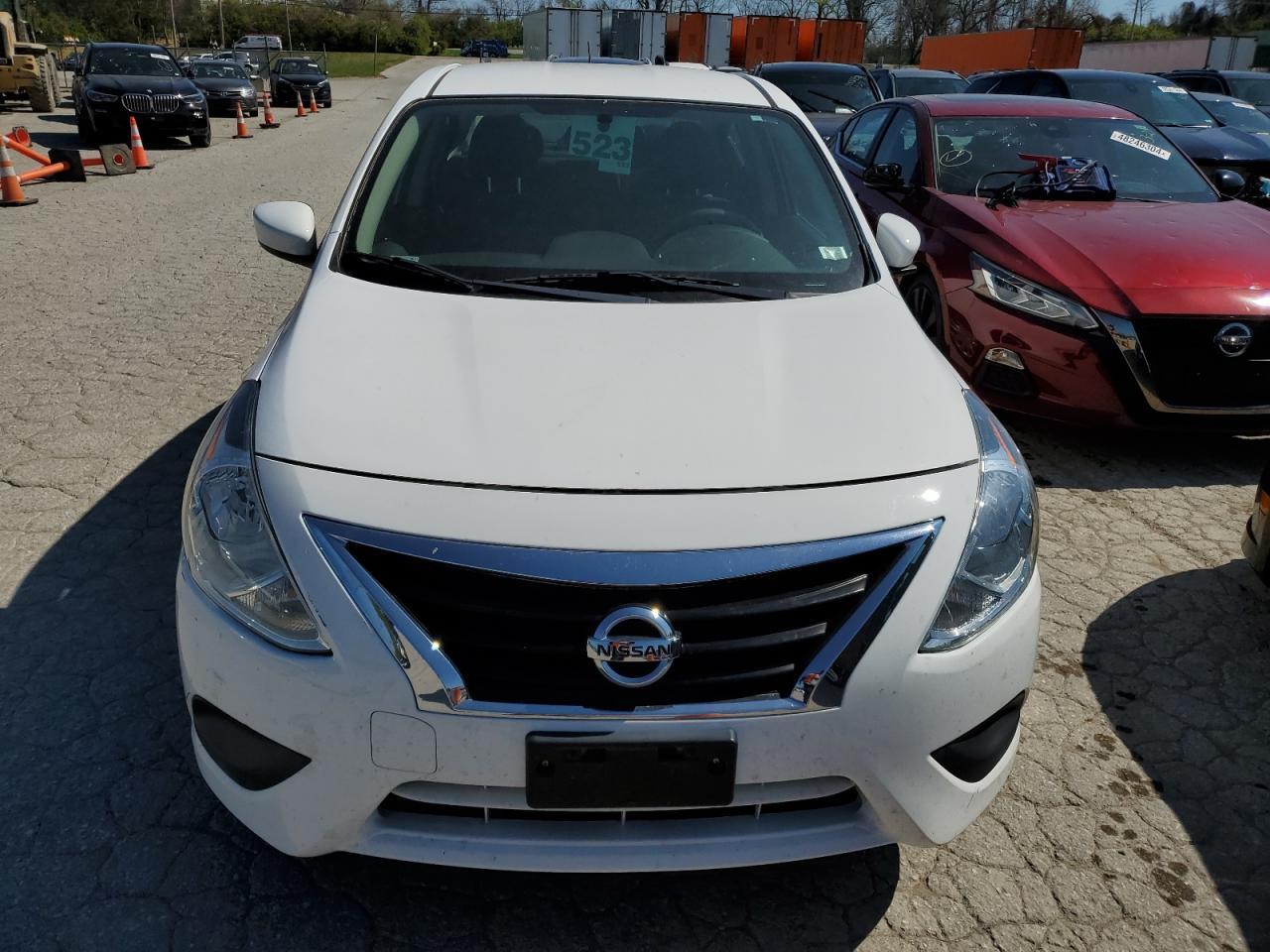 2018 Nissan Versa S - Фото 5