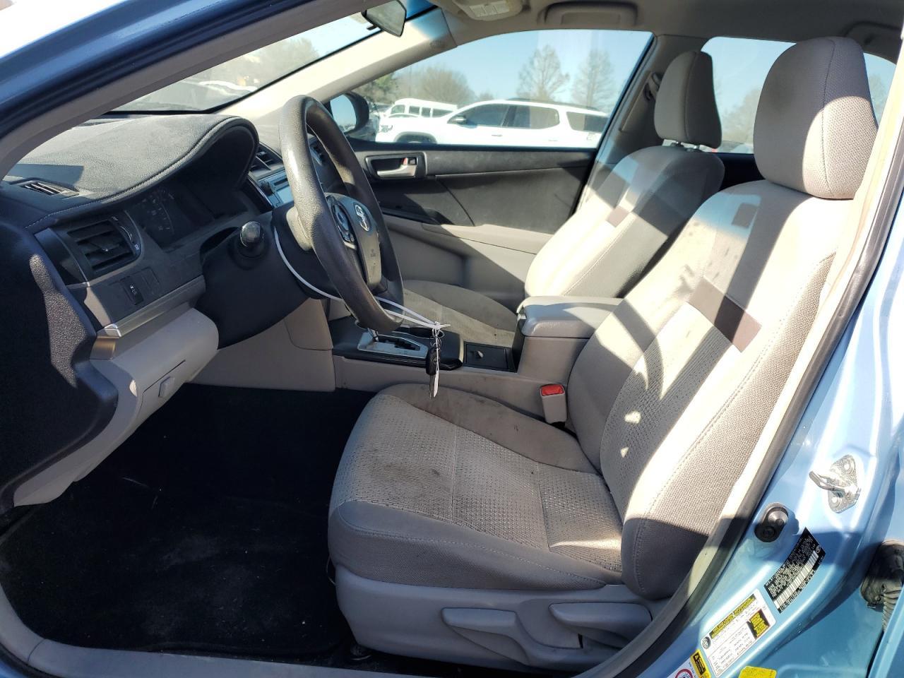 2013 Toyota Camry L - Фото 7