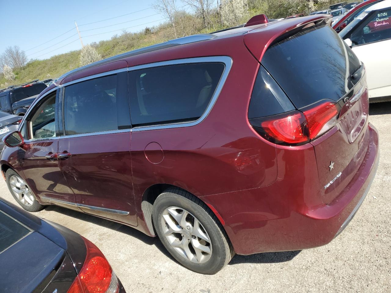 2020 Chrysler Pacifica Limited - Image 2