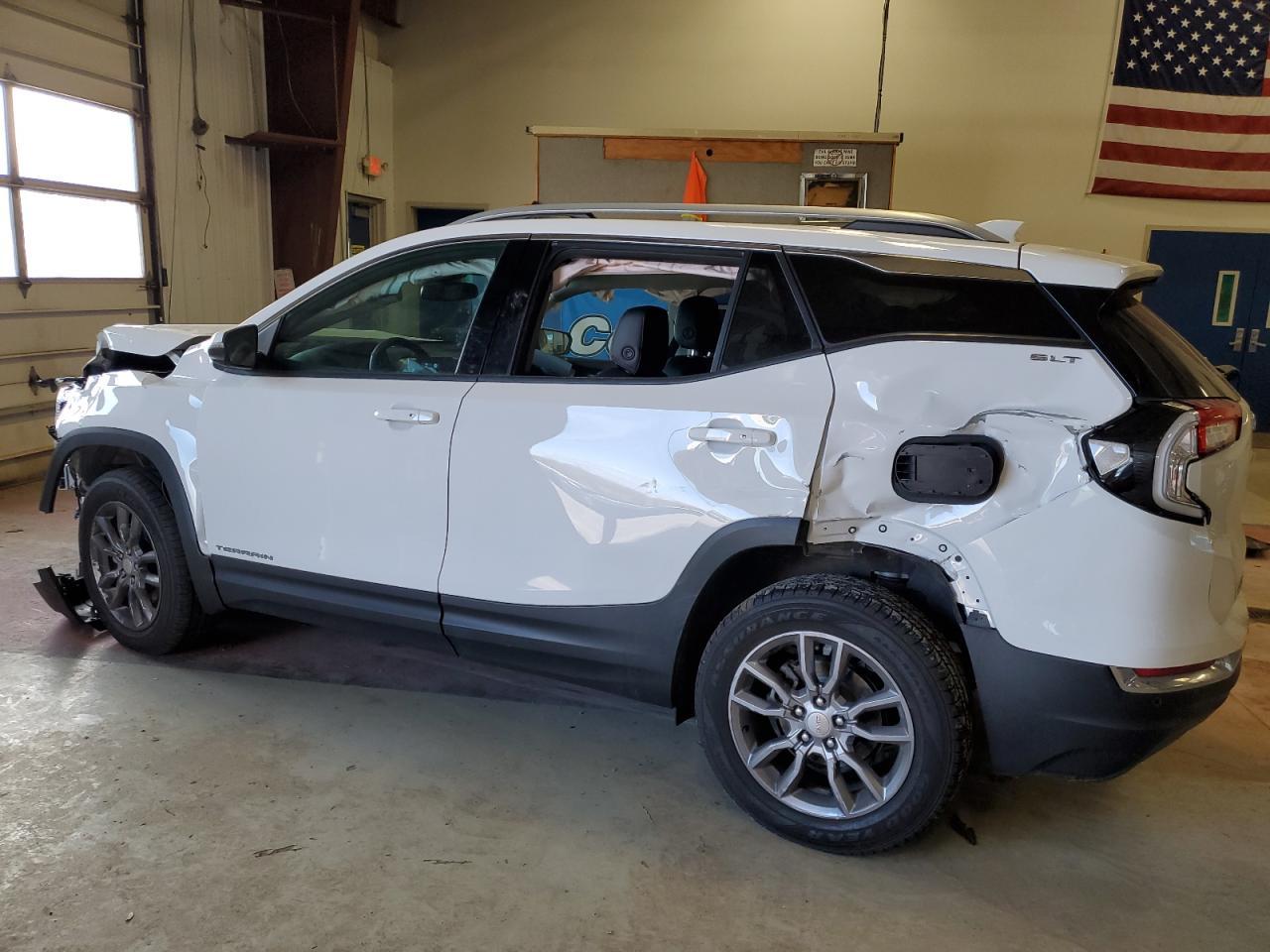 2022 GMC Terrain Slt - Фото 2