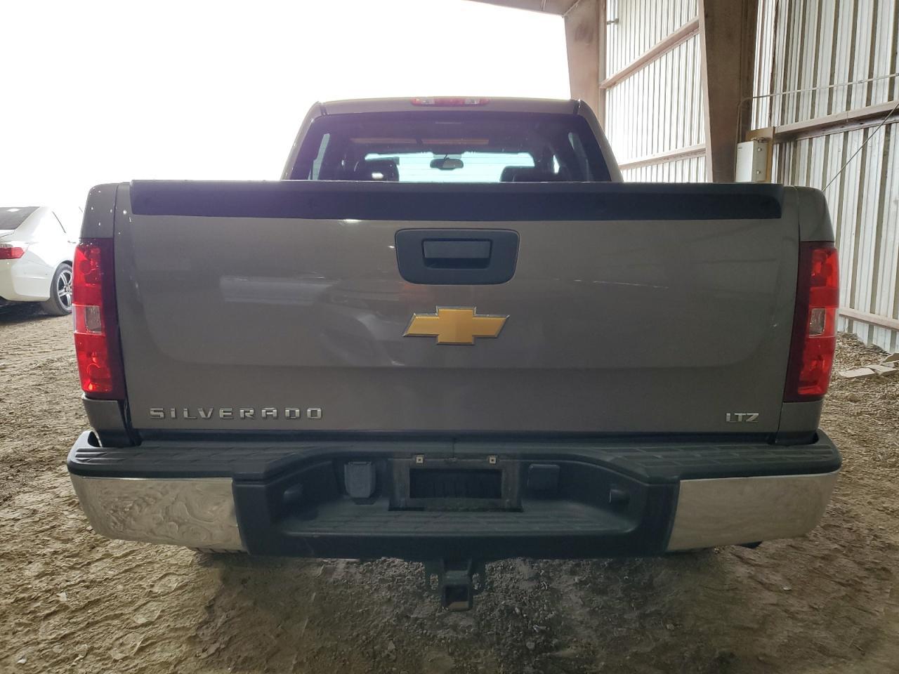 2012 Chevrolet Silverado C1500 Ltz - Image 6