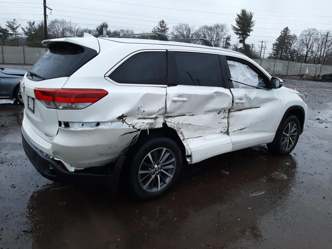 2018 Toyota Highlander Se - Фото 3