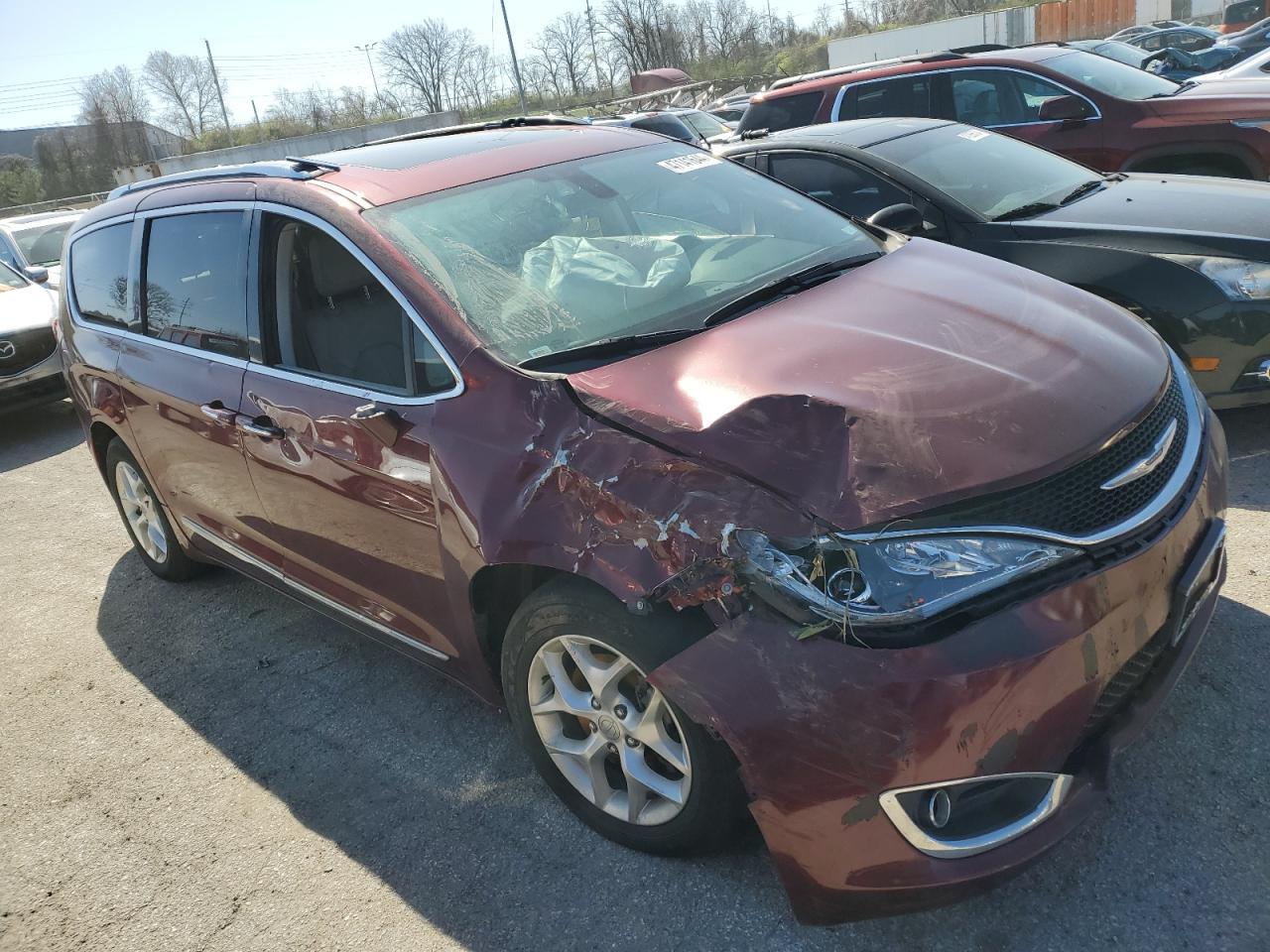 2020 Chrysler Pacifica Limited - Image 4