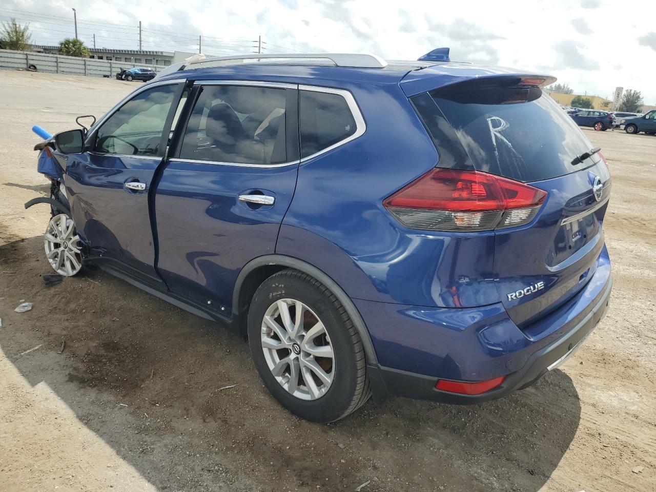 2019 Nissan Rogue S - Фото 2