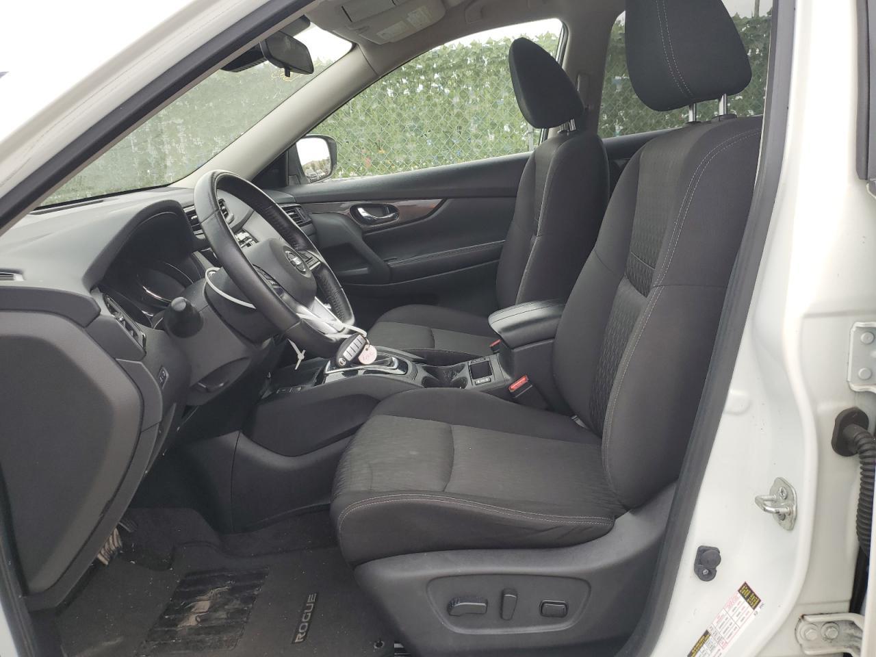 2019 Nissan Rogue S - Image 7