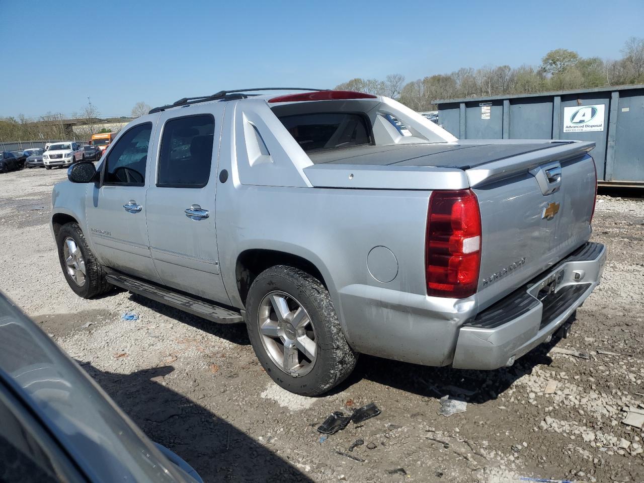 2013 Chev Avalanche Ltz - Фото 2