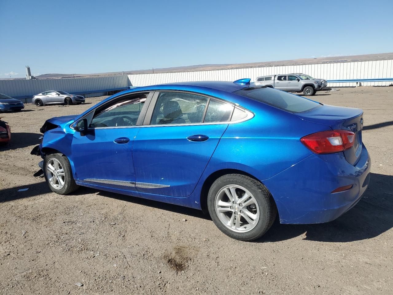 2017 Chevrolet Cruze Lt - Фото 2